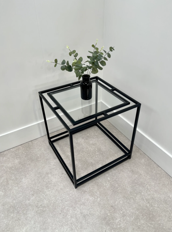MESA LATERAL ESPACIADO GLASS BLACK — Kallfu.cl