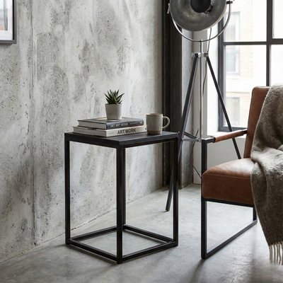 Mesa lateral Altar 40 Black — Kallfu.cl