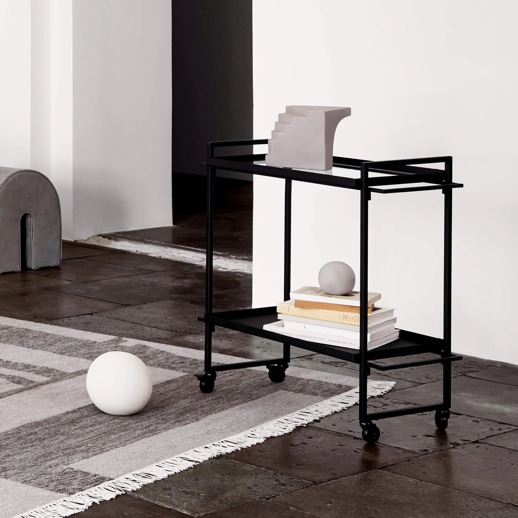 Carro 72 Metal Glass Black